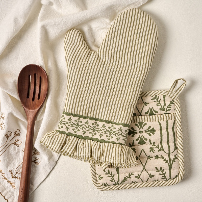 Olive Pin Stripe Oven Mitt + Pot Holder Set