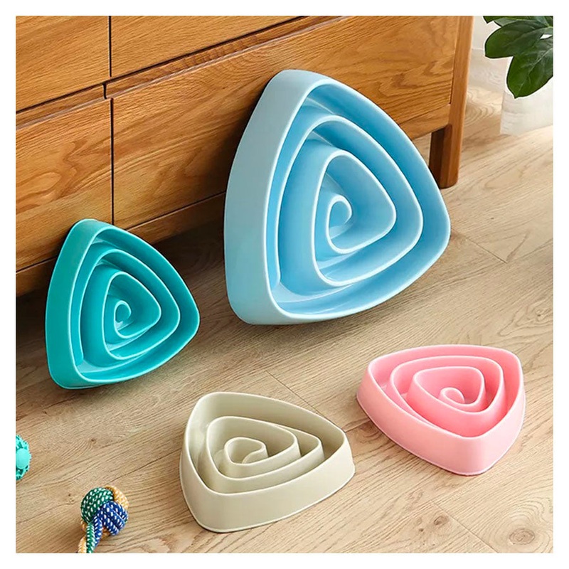 Triangle Spiral Slow Feeder Dog Bowl