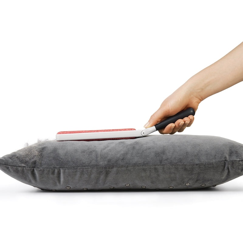 OXO Furlifter Furniture Brush