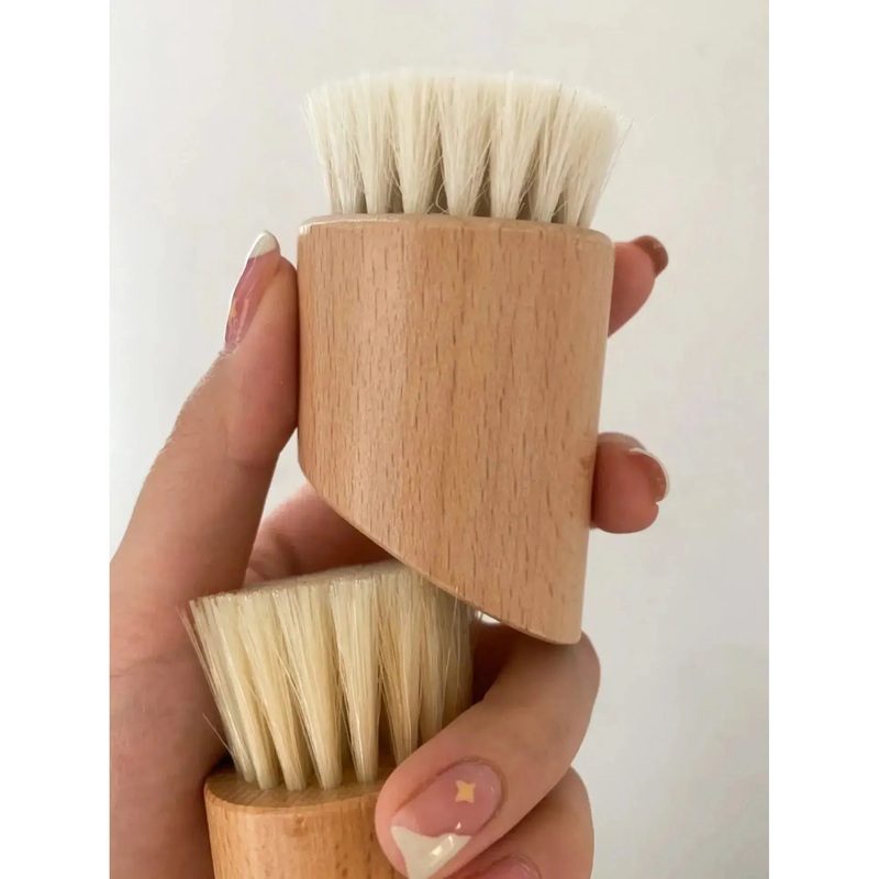 Face Brush with Natural Bristles