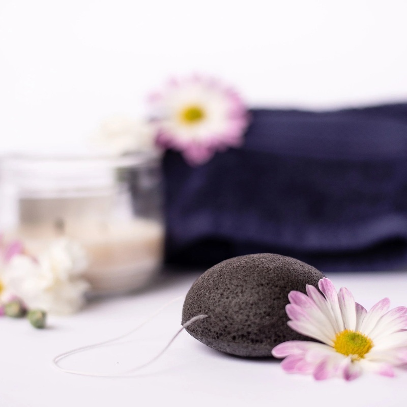Konjac Cleansing Sponge - Bamboo Charcoal