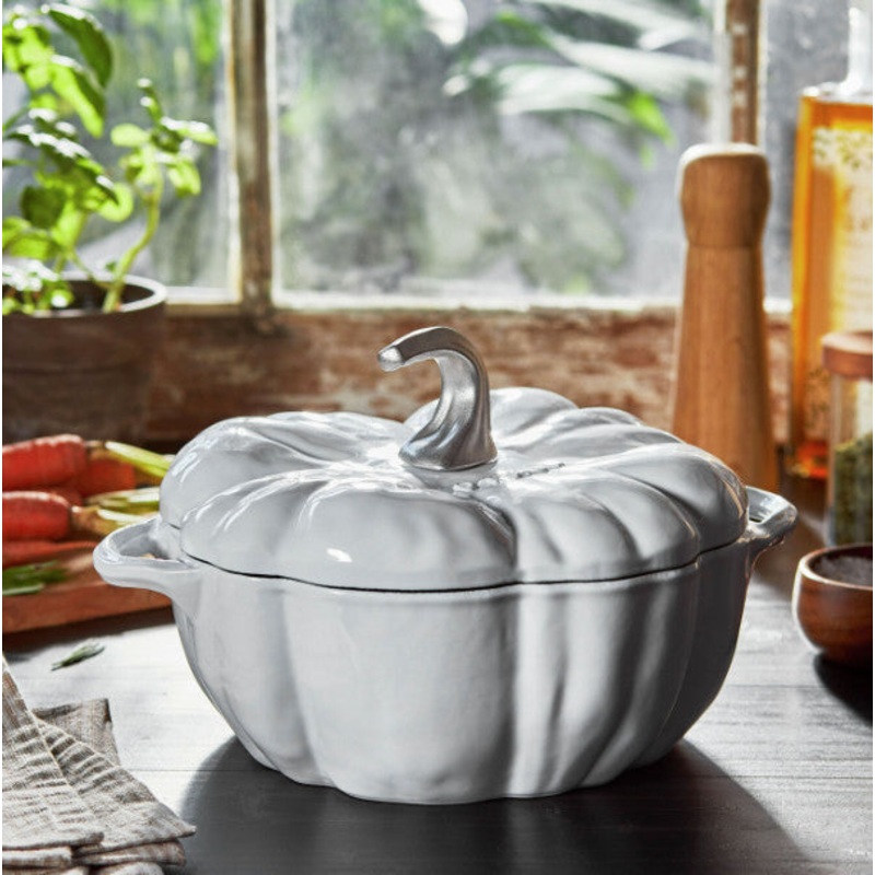 Staub Cast Iron 3.5 Qt White Pumpkin Cocotte