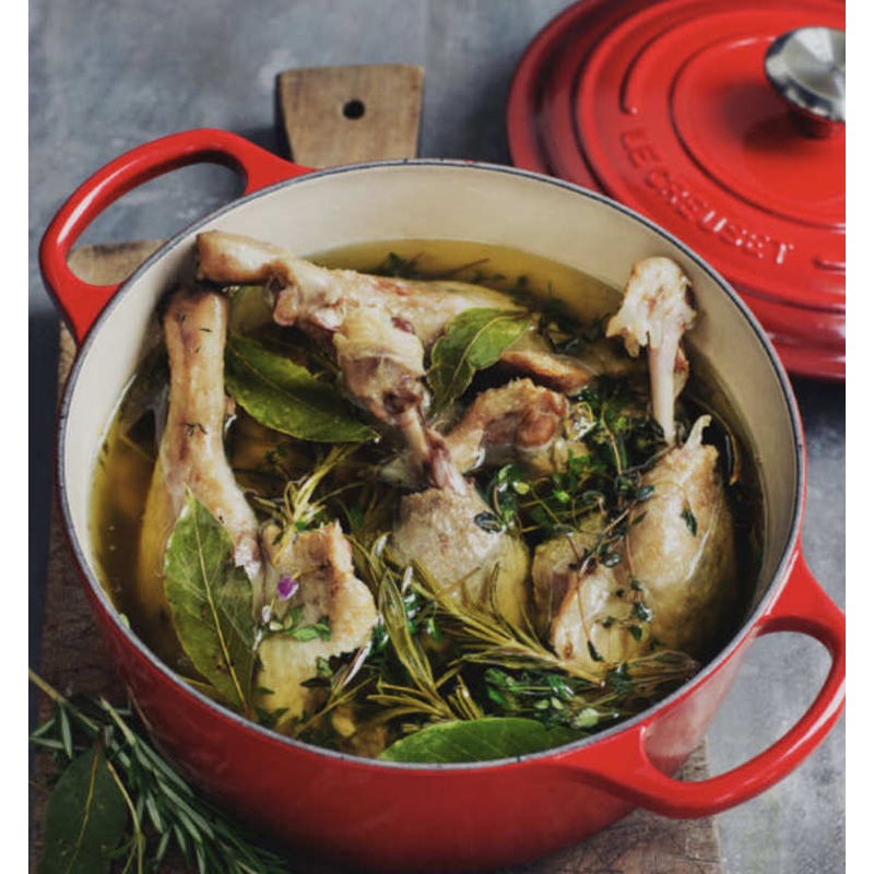 4.5 qt. Signature Round Dutch Oven - Cerise