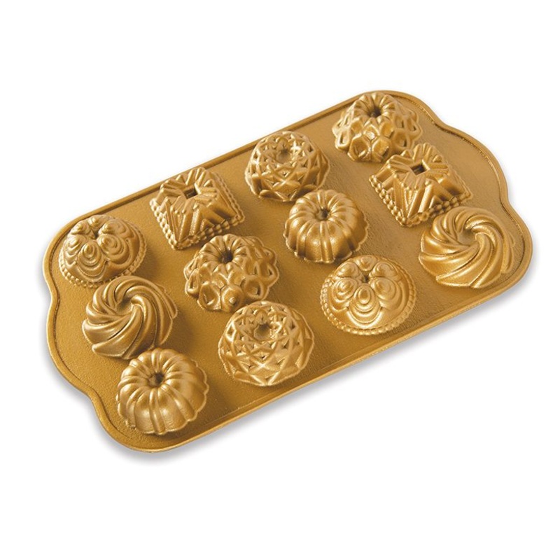 Bundt Charm Cake Pan