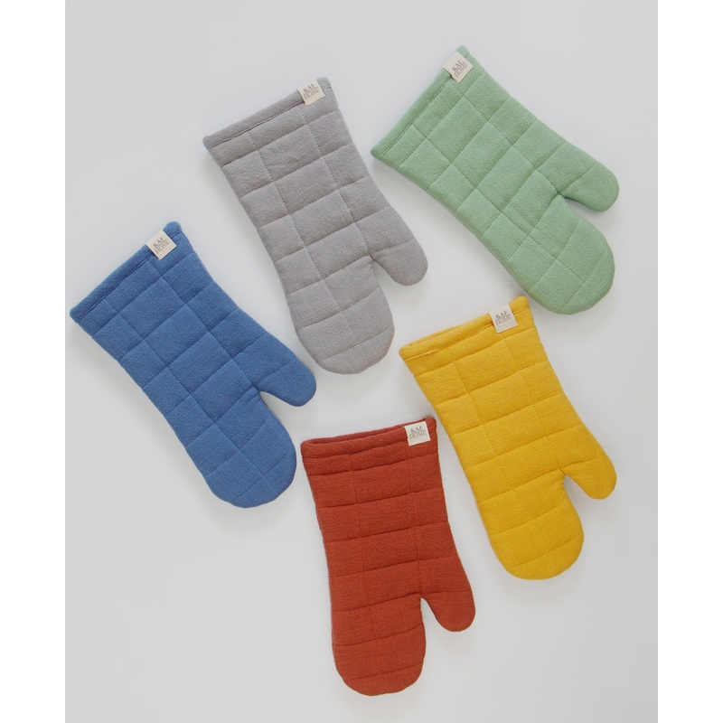 Monaco Quilted Oven Mitt
