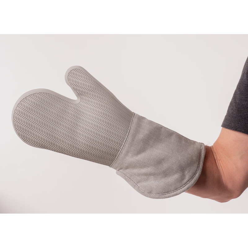Strada Silicone Oven Mitt