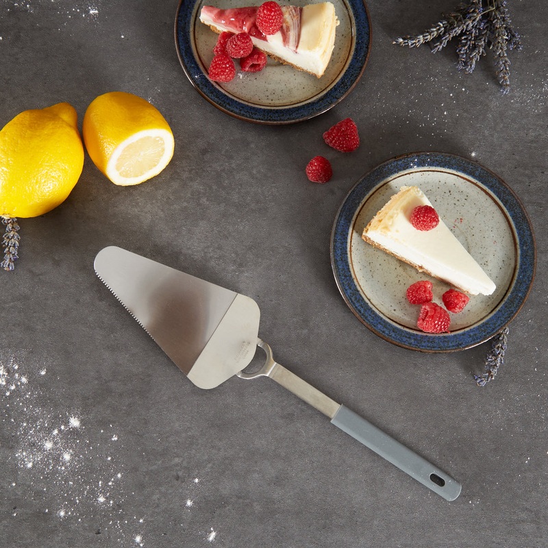 Flexible Steel Pie Server