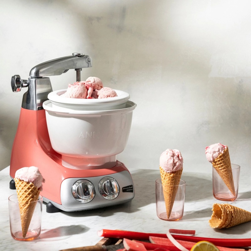 Ice Cream Maker w/ Spatula