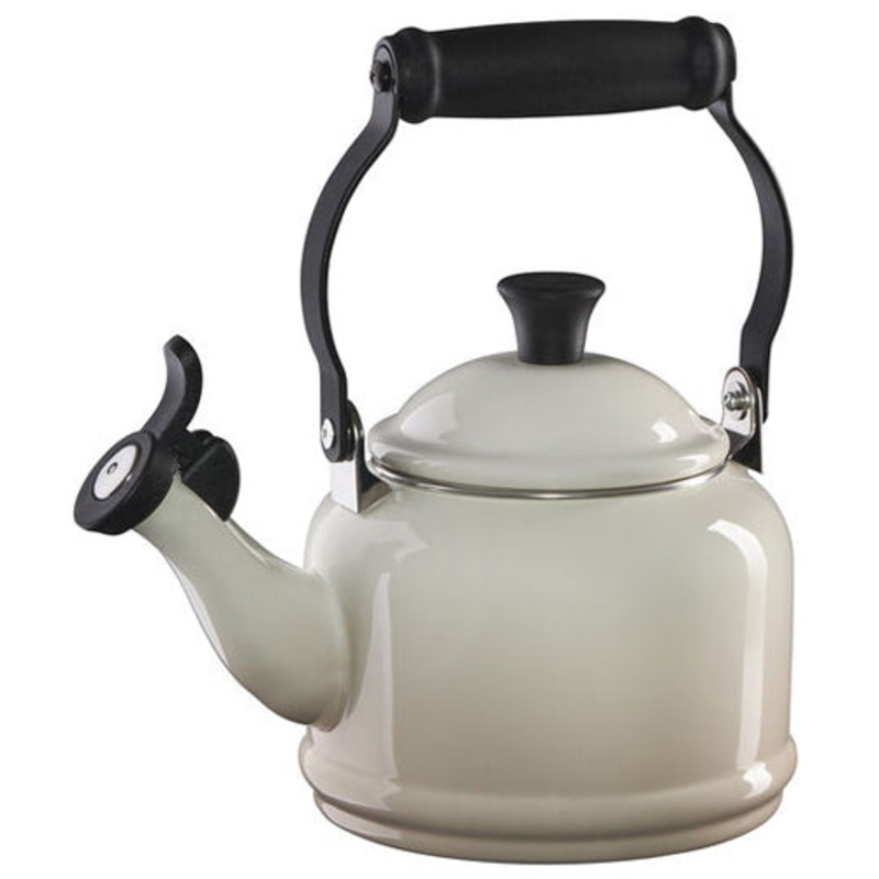 Le Creuset Demi Kettle Meringue 1.25 qt