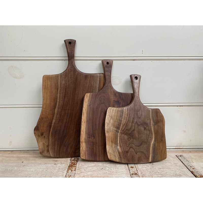 Peterman's 15" BLACK WALNUT SERVING BOARD W/ HANDLE